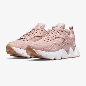 Nike women RYZ365  size 6 NWT. Pink